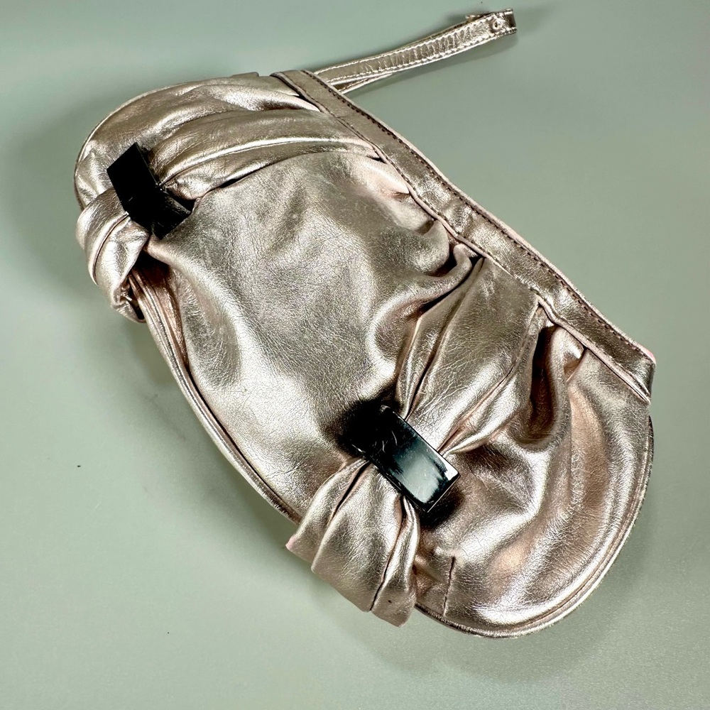 Botkier Elegant Metallic Wristlet/Clutch - Picture 3 of 13